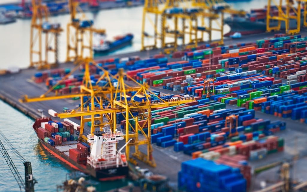 Owner-Managed UK Shipping and Transport Businesses Confident of 2016 Improvement