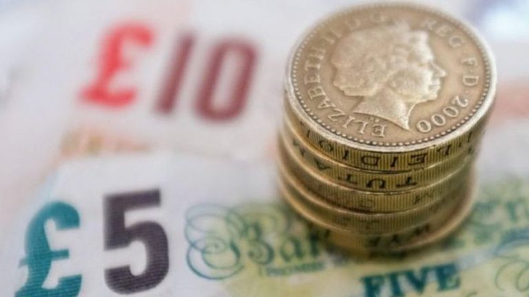 Weak Pound Sees UK Services Sector Raise Prices