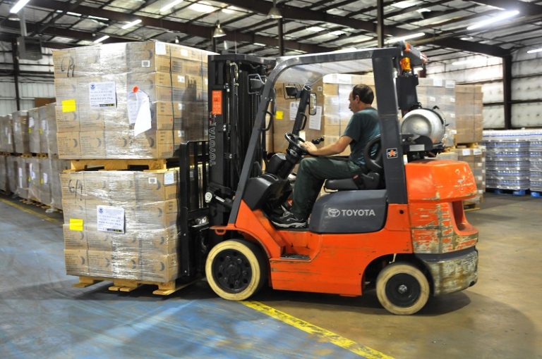 Wages of Forklift Drivers Remain Healthy High