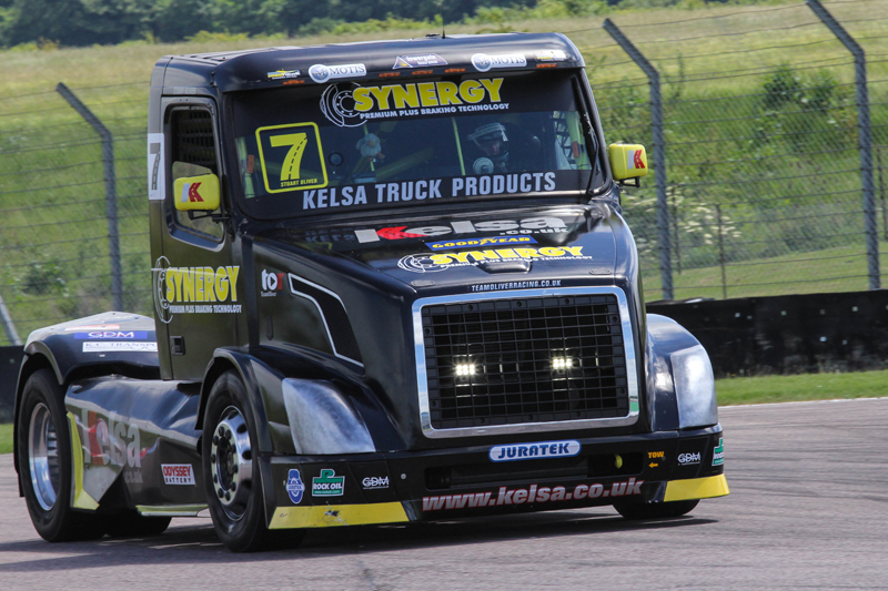 Team Oliver Racing Attended the Thruxton Race Circuit