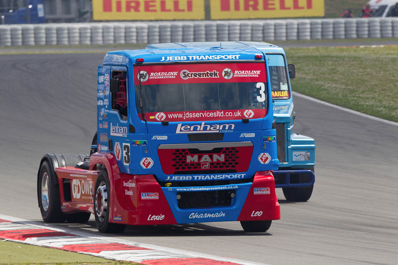 Roadlink International Announced That They Will Be Sponsoring a Truck Racing Team