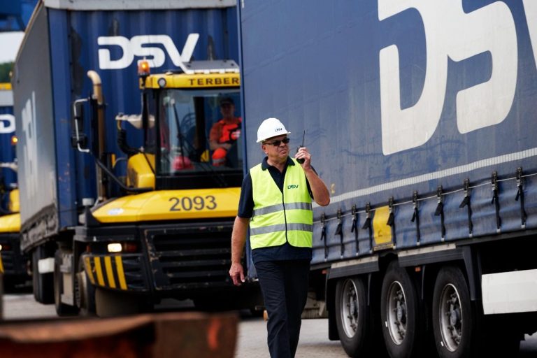 DSV launch a new unaccompanied trailer service between UK and Europe