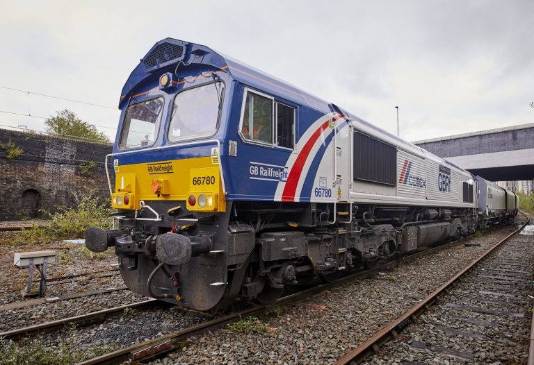 CEMEX Transports Two Million Tonnes By Rail to Save 100K Road Movements