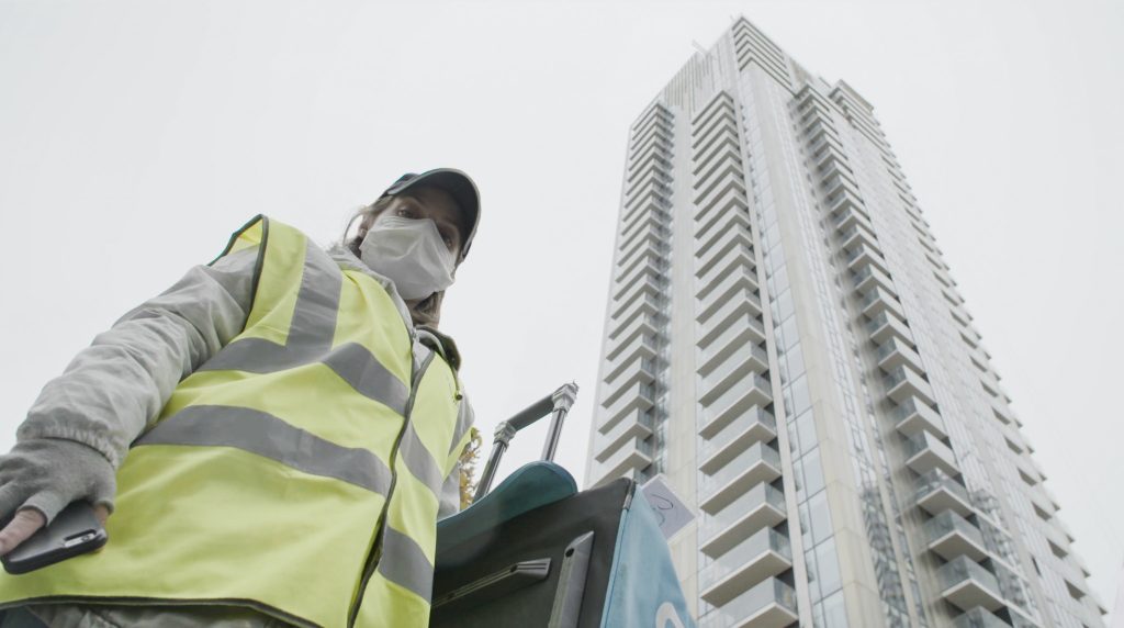 Hermes and Ford Trial Pedestrian Couriers in London