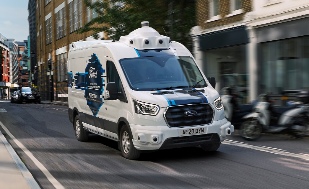 Hermes Launches Trials of Self-Driving Vans in Oxford