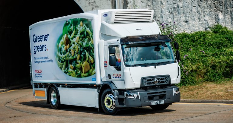 Tesco Purchases First Renault Refrigerated Truck