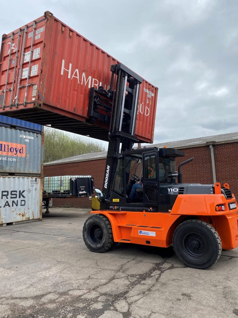 Hayward Transport Goes for Rushlift Refurbished Forklift