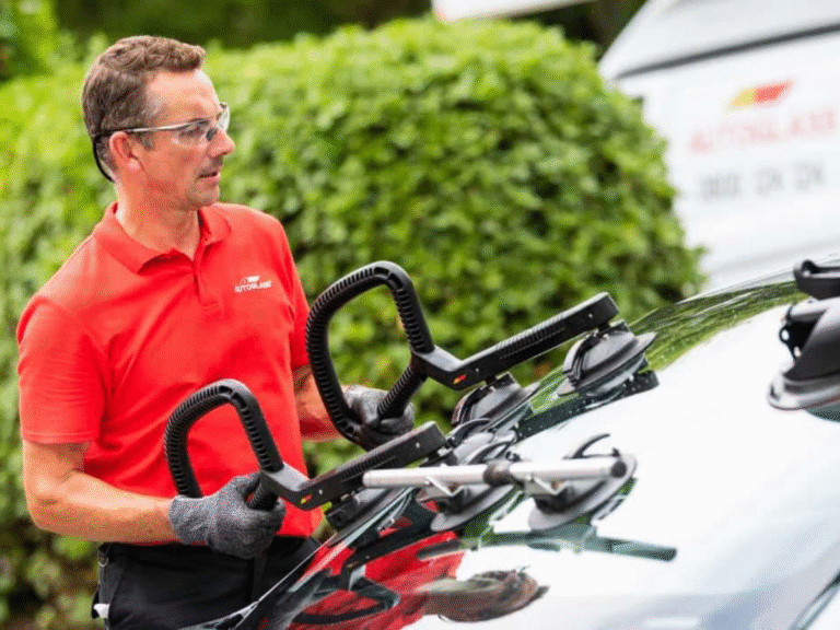 Quartix and Autoglass Partner to Deliver Fleet Savings