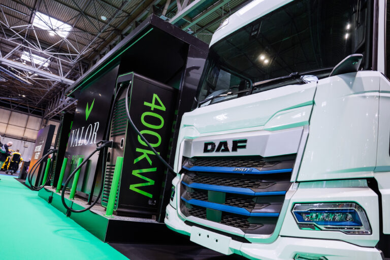CV Show Report Highlights Uncertain Transition to HGV Decarbonisation