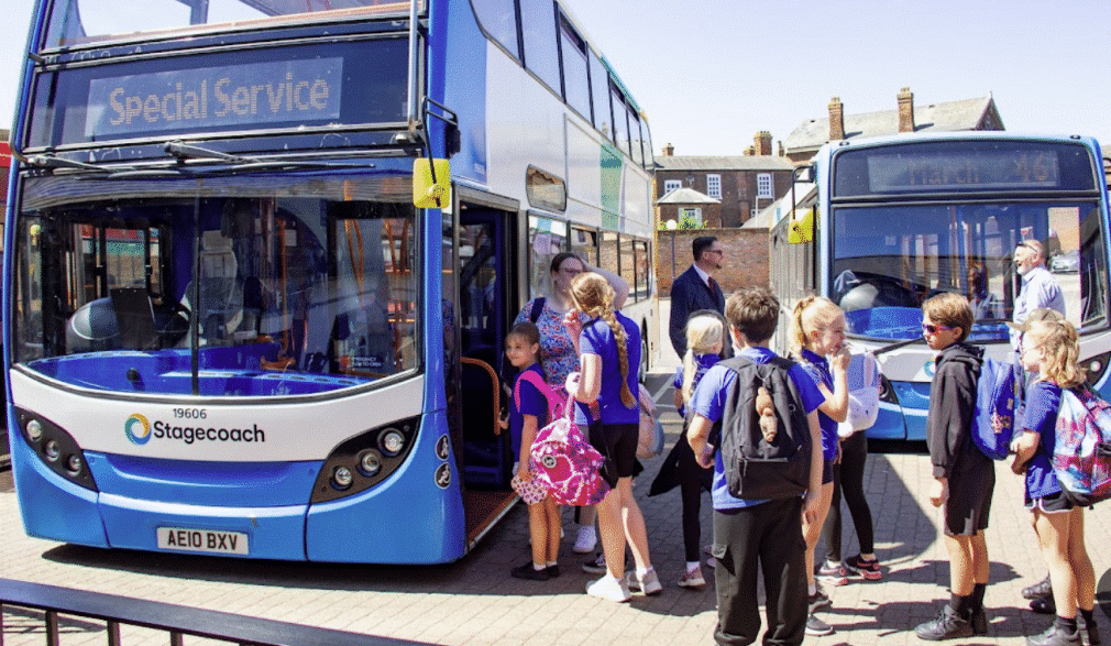 Bright Sparks – Children Get Glimpse Behind the Buses